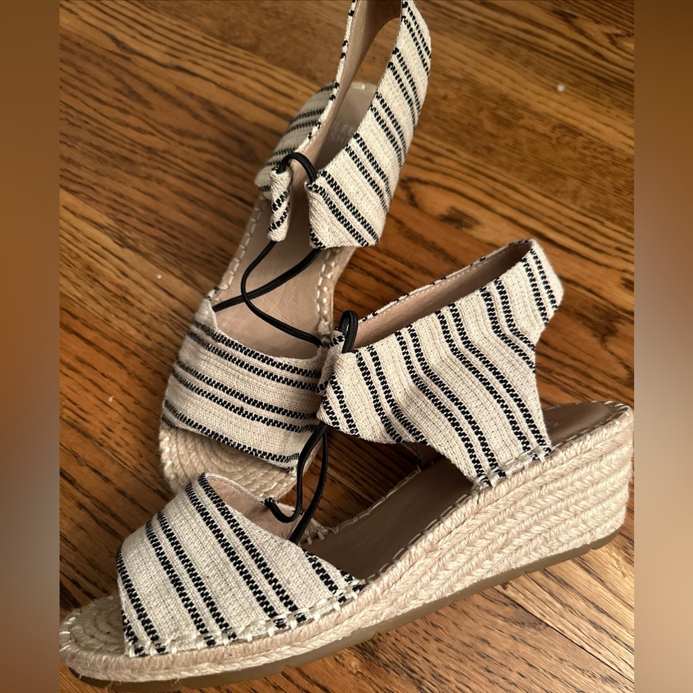 Eileen Fisher Agnes Stripe Wedge Espadrille Sandals Size 9.5 EUC